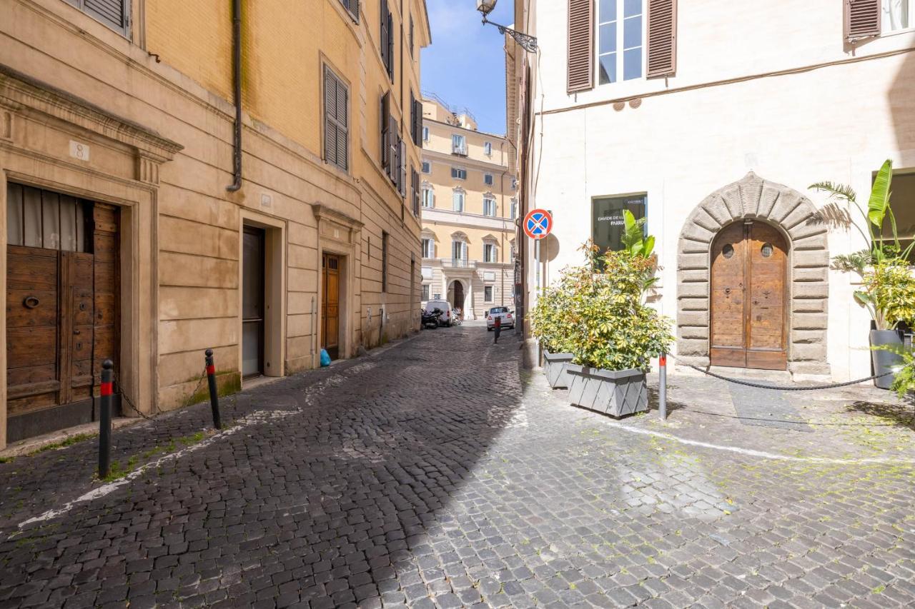 Vg Piazza Navona 5 Stelle Parlamento Rom